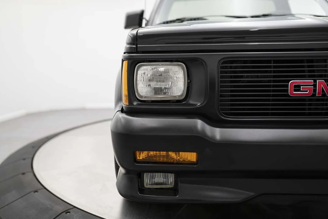 1991 GMC Syclone - Image 17 of 31