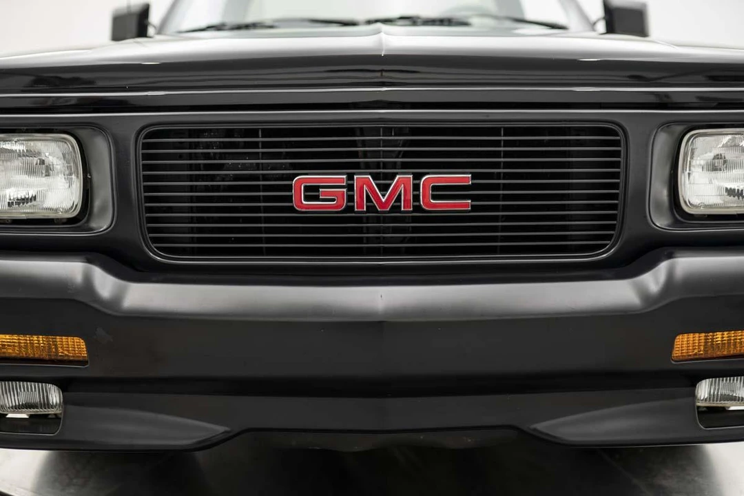 1991 GMC Syclone - Image 16 of 31