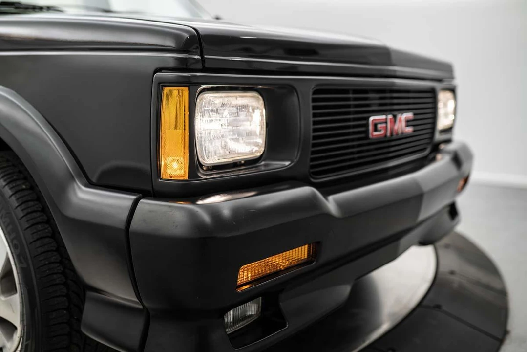 1991 GMC Syclone - Image 18 of 31