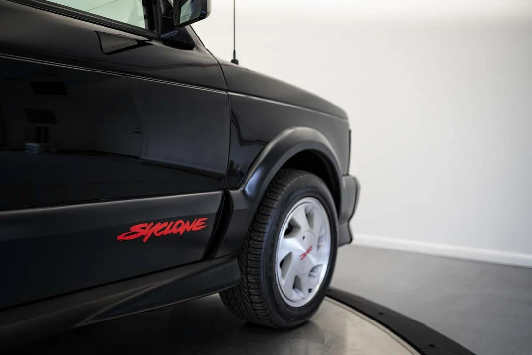 1991 GMC Syclone - Image 22 of 31
