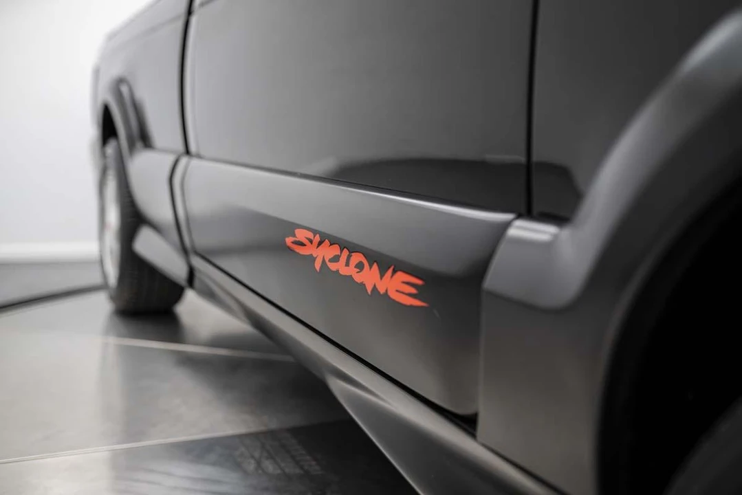 1991 GMC Syclone - Image 24 of 31