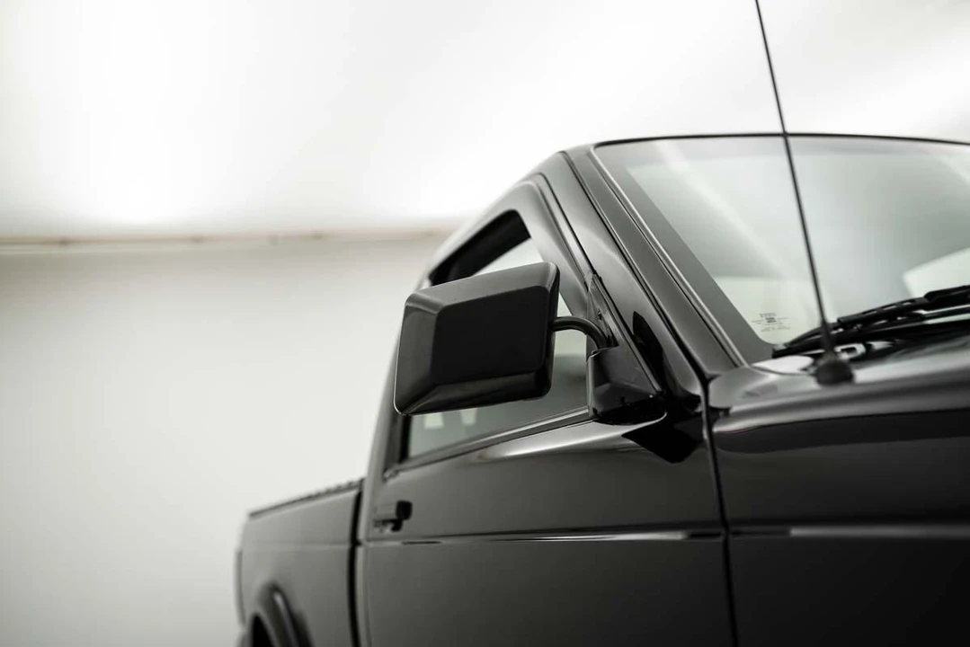 1991 GMC Syclone - Image 23 of 31