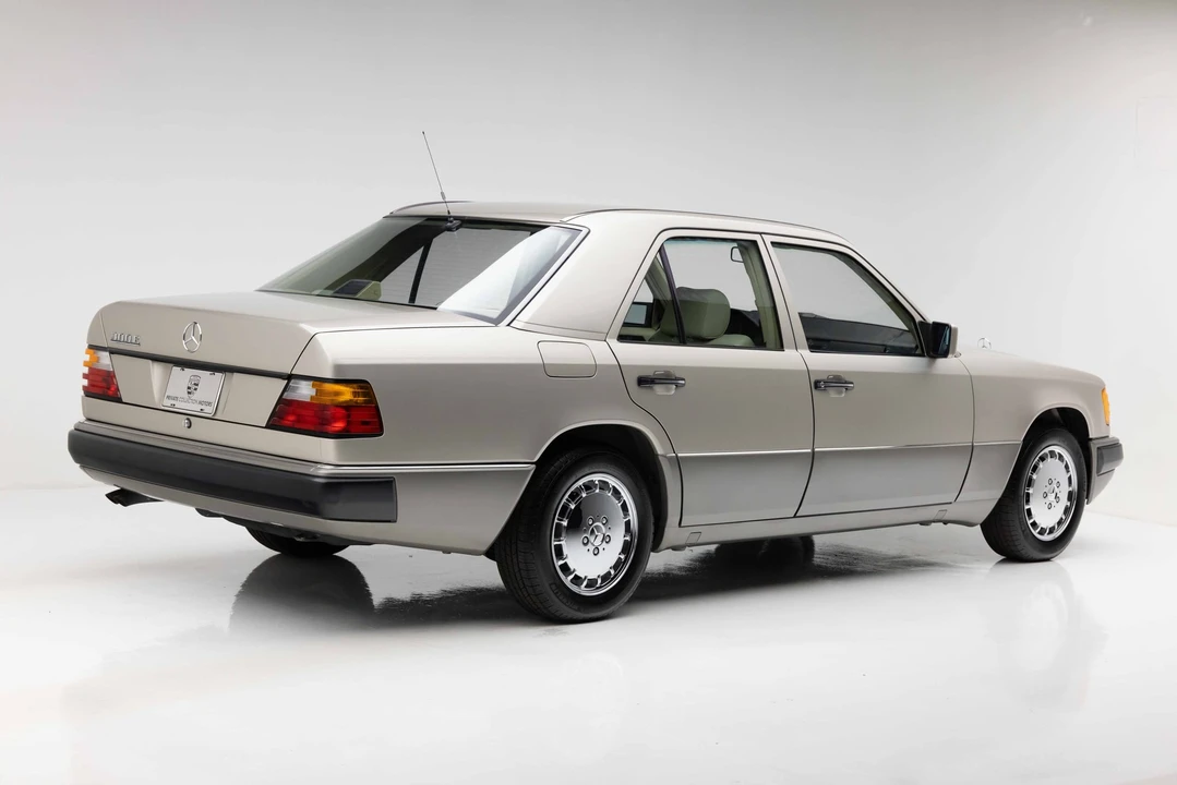 1991 Mercedes-Benz W124 E-Class - Image 8 of 31