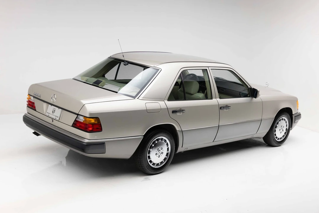 1991 Mercedes-Benz W124 E-Class - Image 9 of 31
