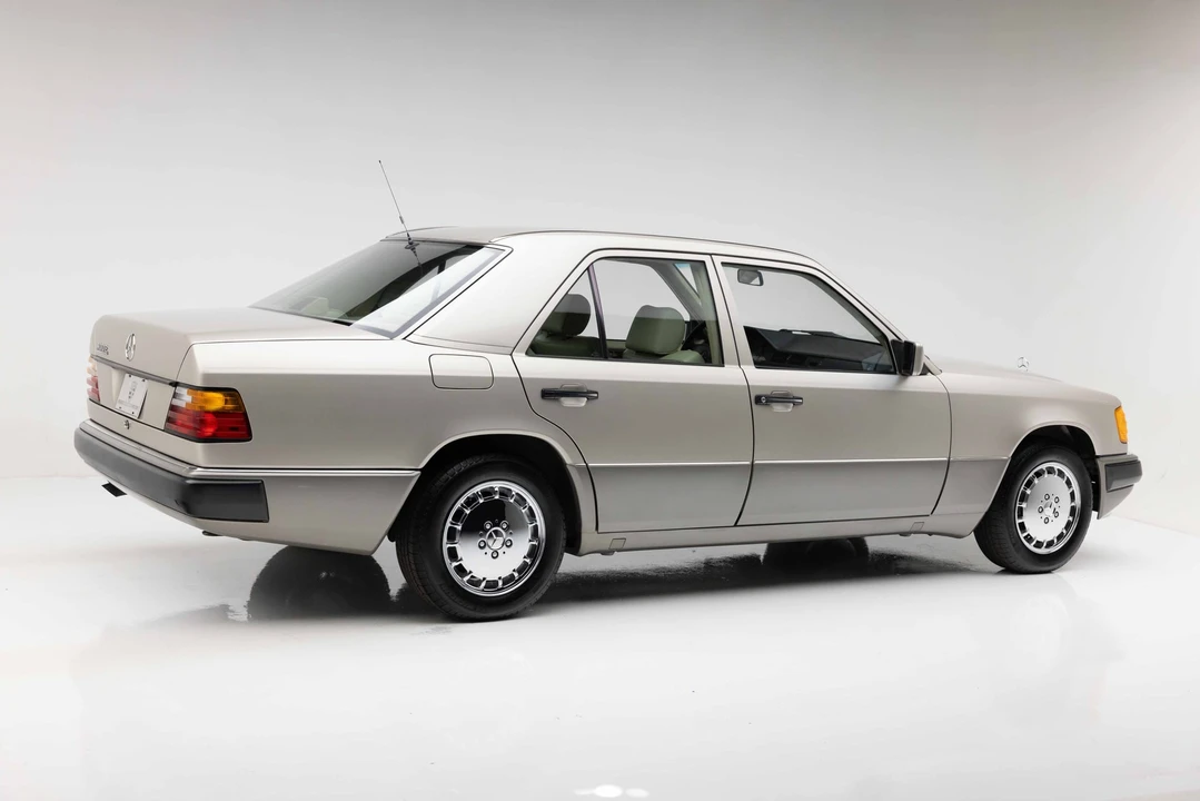 1991 Mercedes-Benz W124 E-Class - Image 7 of 31