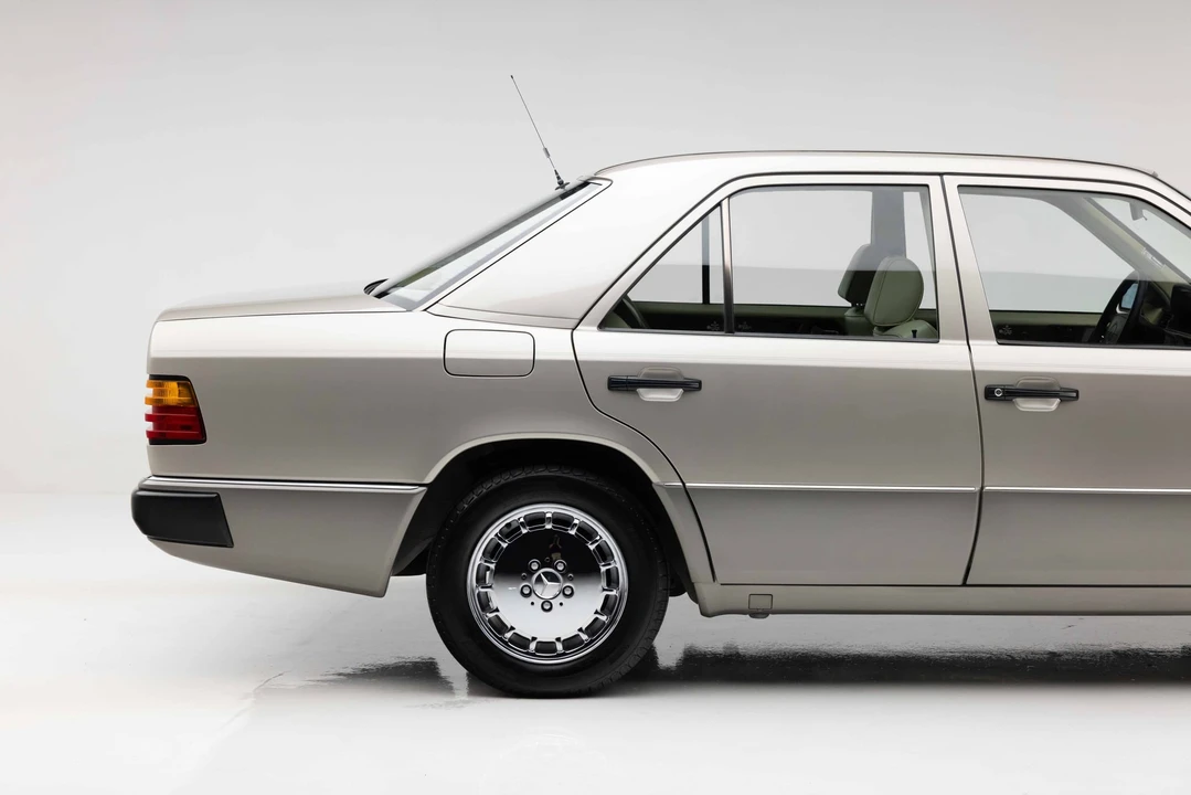 1991 Mercedes-Benz W124 E-Class - Image 27 of 31