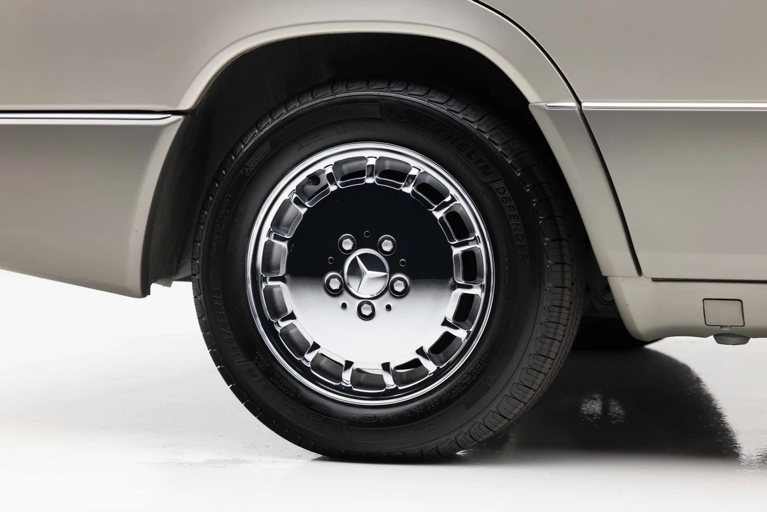 1991 Mercedes-Benz W124 E-Class - Image 31 of 31
