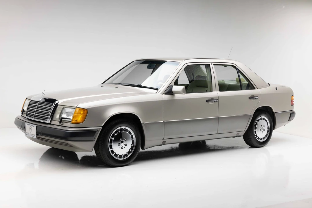 1991 Mercedes-Benz W124 E-Class - Image 2 of 31