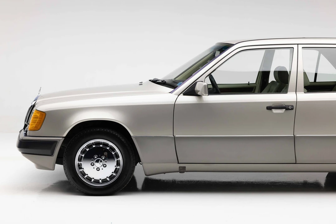 1991 Mercedes-Benz W124 E-Class - Image 25 of 31