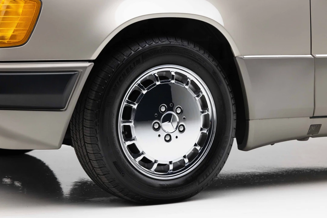 1991 Mercedes-Benz W124 E-Class - Image 29 of 31