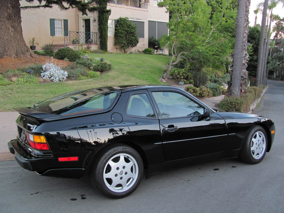 1991 Porsche 944 S2 - Image 2 of 31