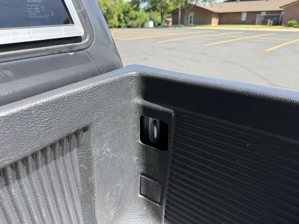 1991 Toyota Hilux 5th Gen - Image 31 of 31