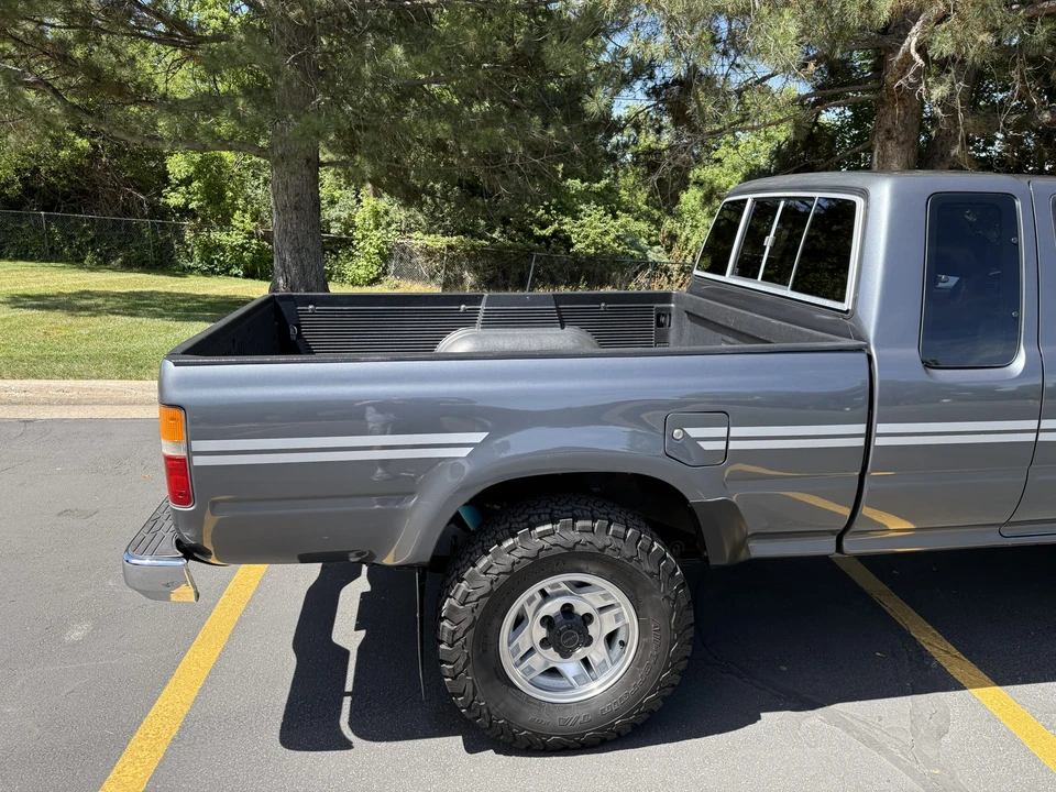 1991 Toyota Hilux 5th Gen - Image 22 of 31
