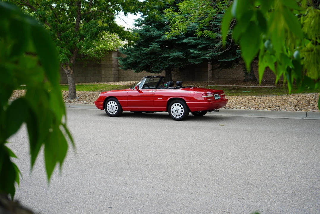 1992 Alfa Romeo Series 4 - Image 9 of 31