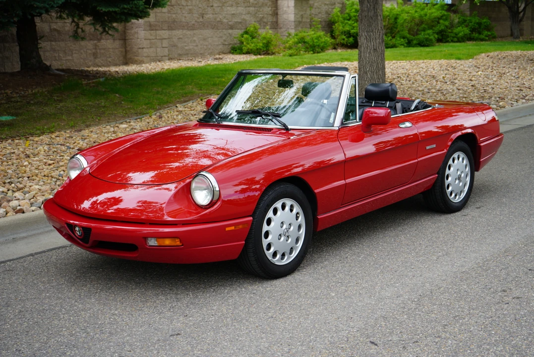 1992 Alfa Romeo Series 4 - Image 2 of 31