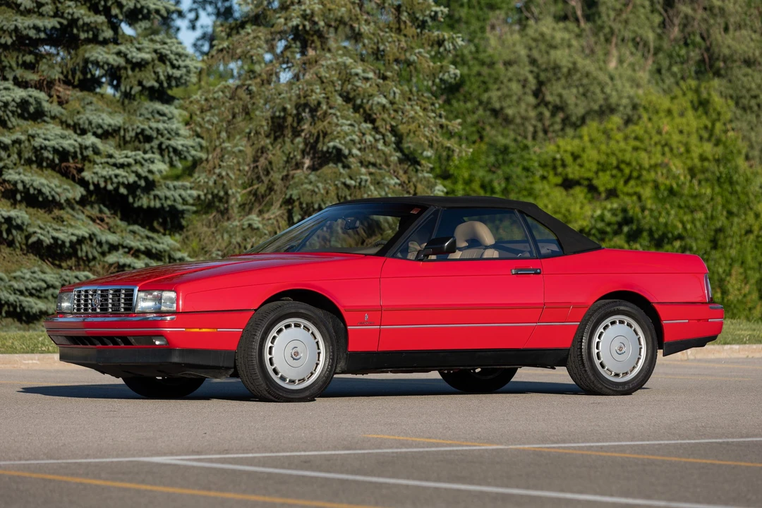 1992 Cadillac Allante - Image 9 of 31