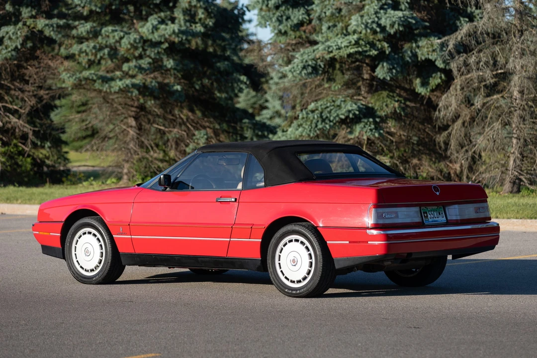 1992 Cadillac Allante - Image 12 of 31