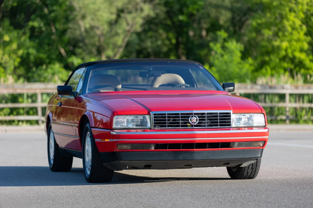 1992 Cadillac Allante - Image 2 of 31