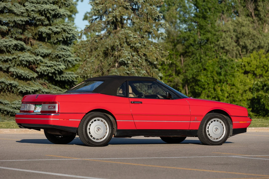 1992 Cadillac Allante - Image 19 of 31