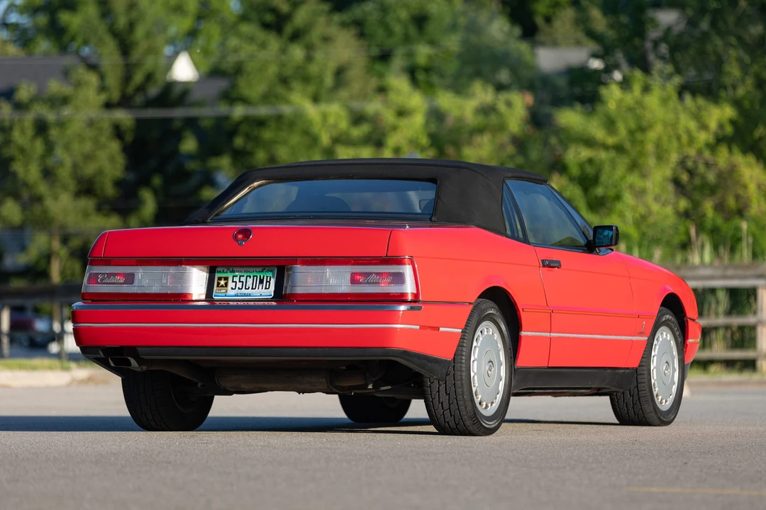 1992 Cadillac Allante - Image 16 of 31