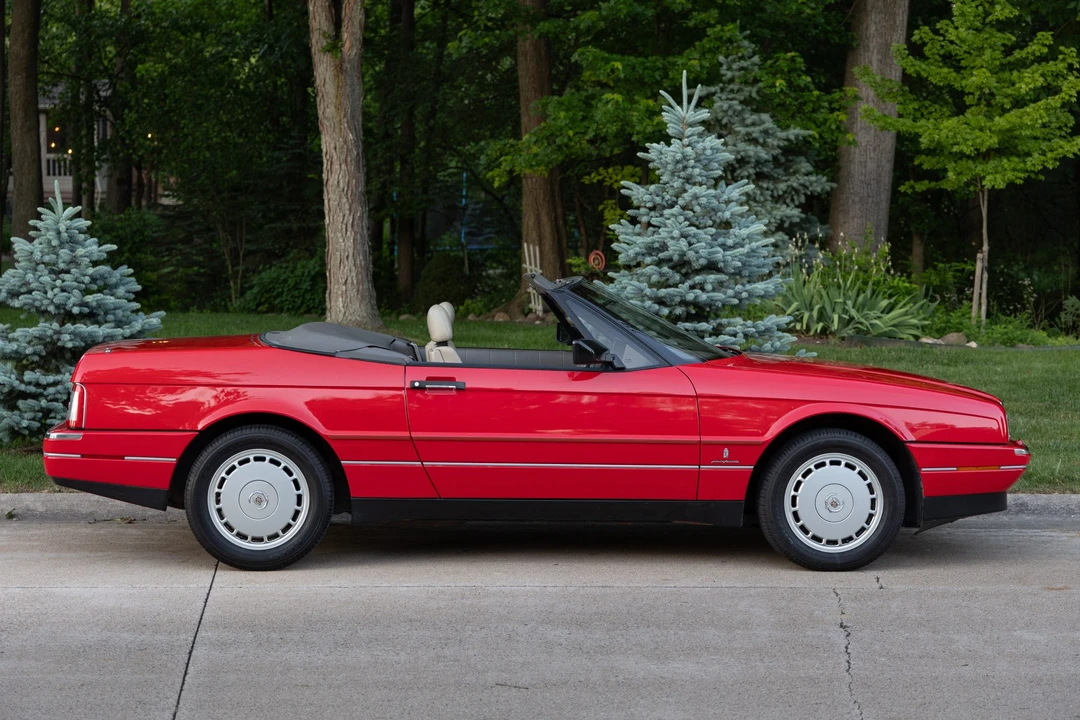 1992 Cadillac Allante - Image 28 of 31