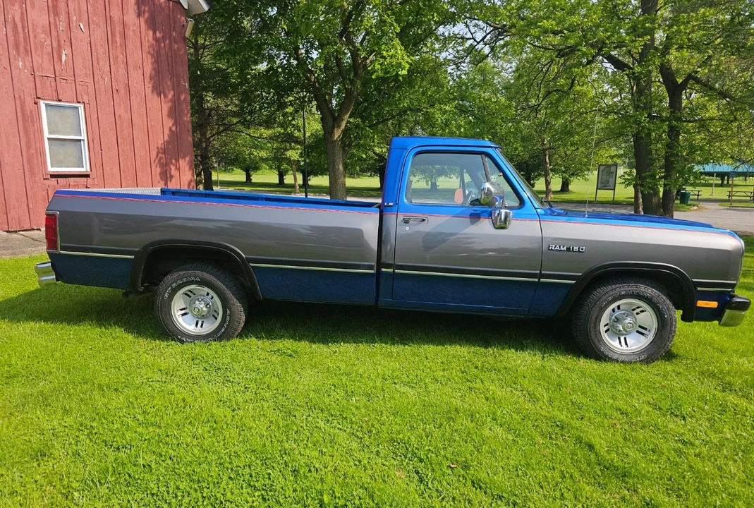 1992 Dodge Ram 1st Gen - Image 14 of 31