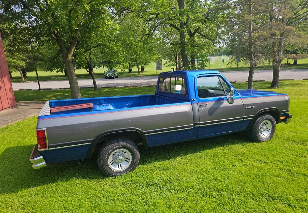 1992 Dodge Ram 1st Gen - Image 16 of 31