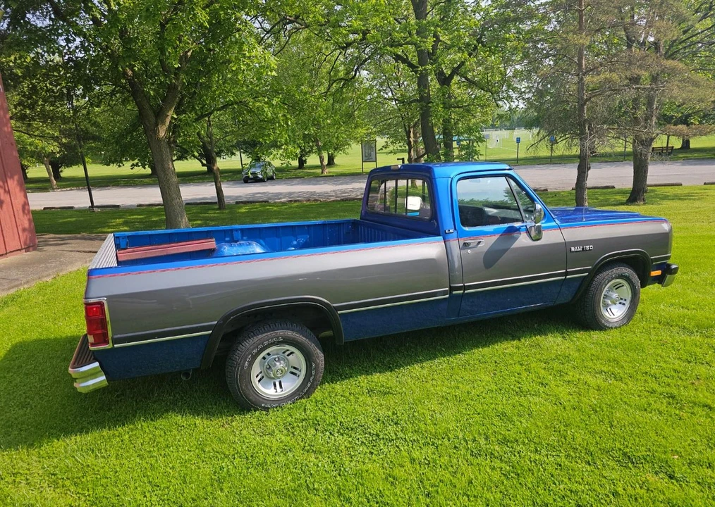 1992 Dodge Ram 1st Gen - Image 17 of 31