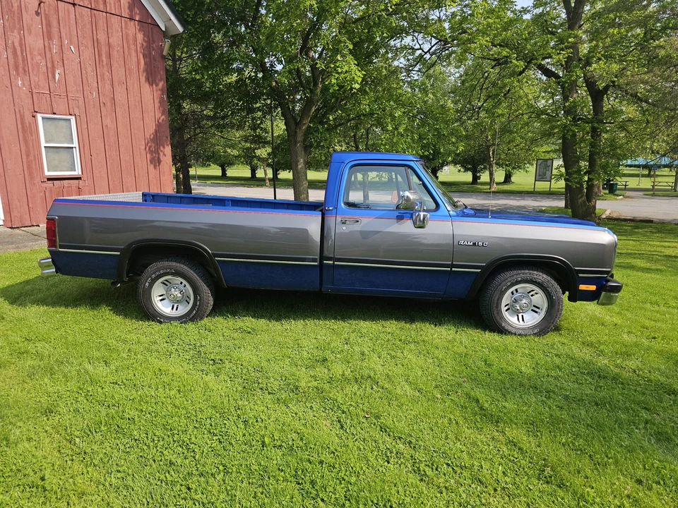 1992 Dodge Ram 1st Gen - Image 15 of 31