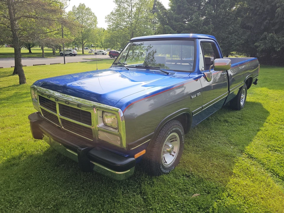 1992 Dodge Ram 1st Gen - Image 2 of 31