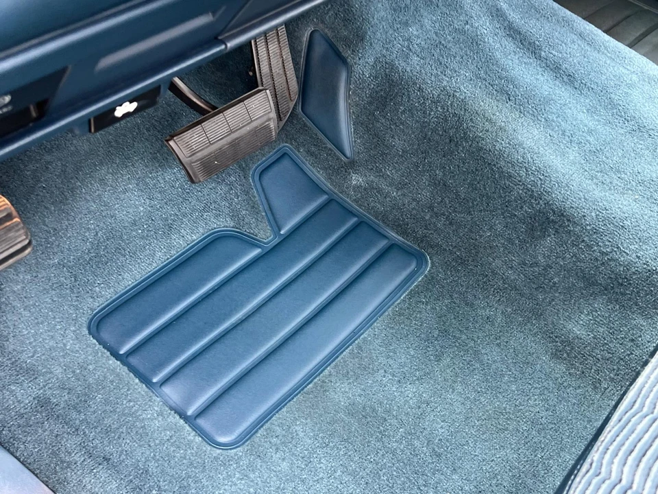 1992 GMC Sierra 1st Gen - Image 25 of 31