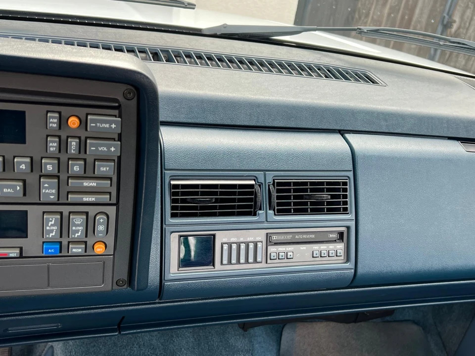 1992 GMC Sierra 1st Gen - Image 30 of 31