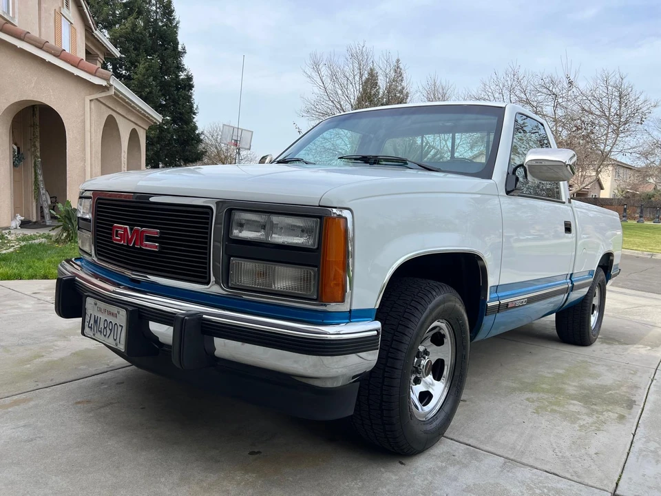1992 GMC Sierra 1st Gen - Image 4 of 31