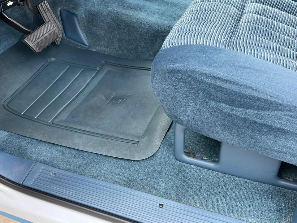 1992 GMC Sierra 1st Gen - Image 26 of 31