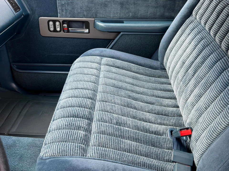 1992 GMC Sierra 1st Gen - Image 22 of 31