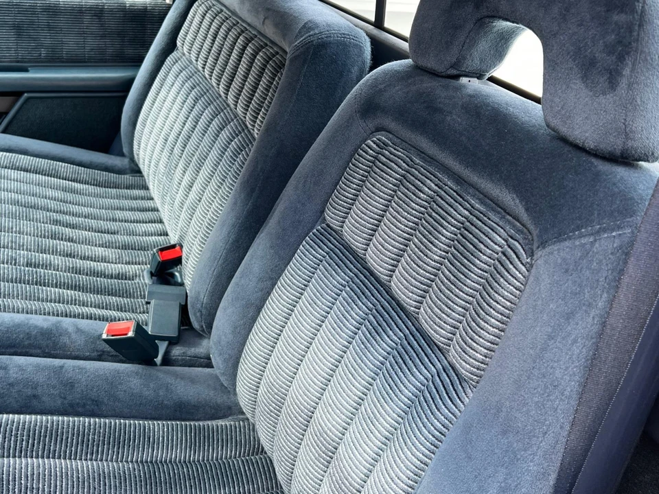 1992 GMC Sierra 1st Gen - Image 18 of 31