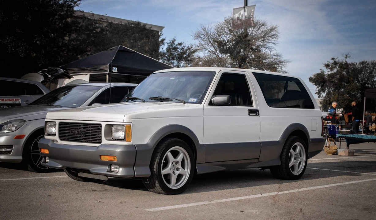1992 GMC Syclone - Image 2 of 31