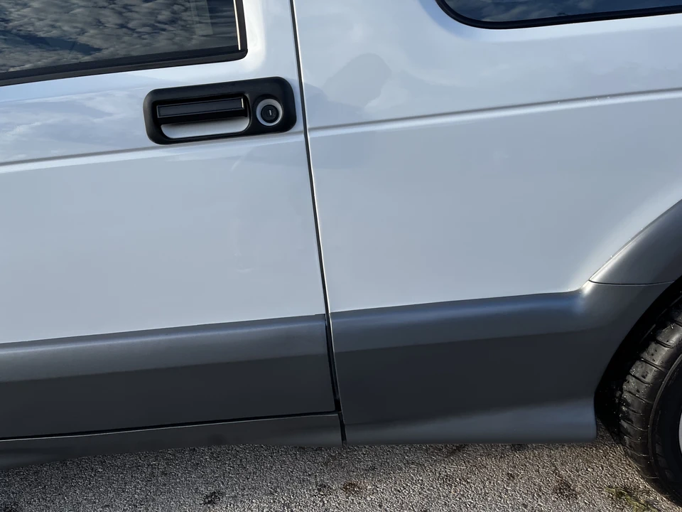 1992 GMC Syclone - Image 29 of 31