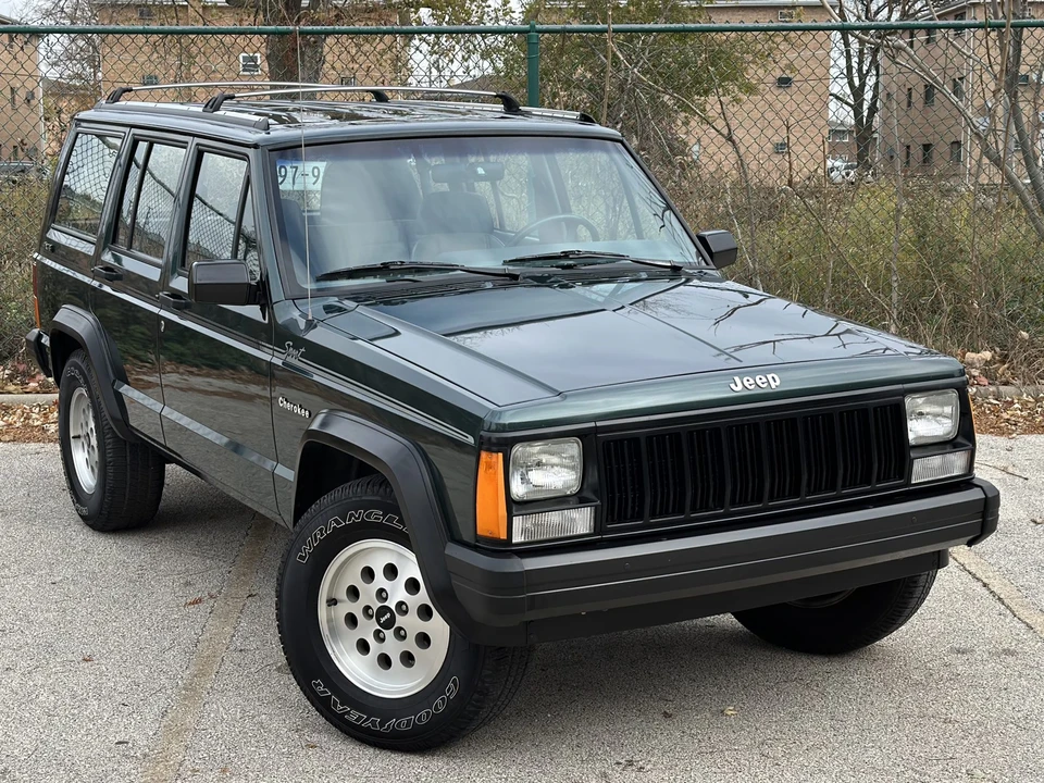 1992 Jeep XJ Cherokee - Image 13 of 31