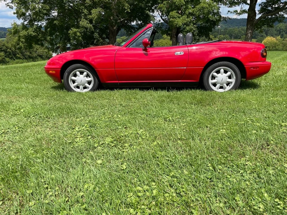 1992 Mazda NA MX-5 Miata - Image 9 of 31