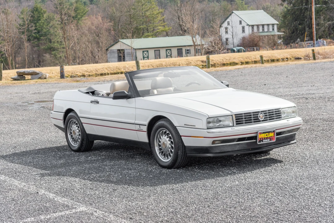 1993 Cadillac Allante - Image 27 of 31