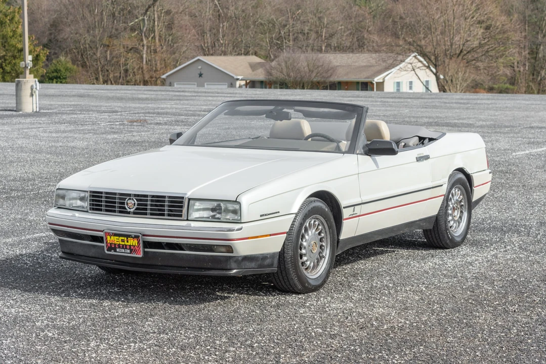 1993 Cadillac Allante - Image 4 of 31