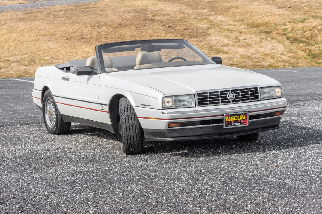 1993 Cadillac Allante - Image 29 of 31