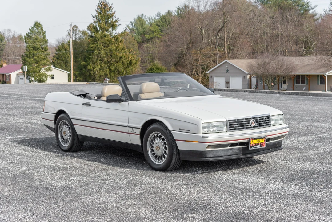1993 Cadillac Allante - Image 26 of 31