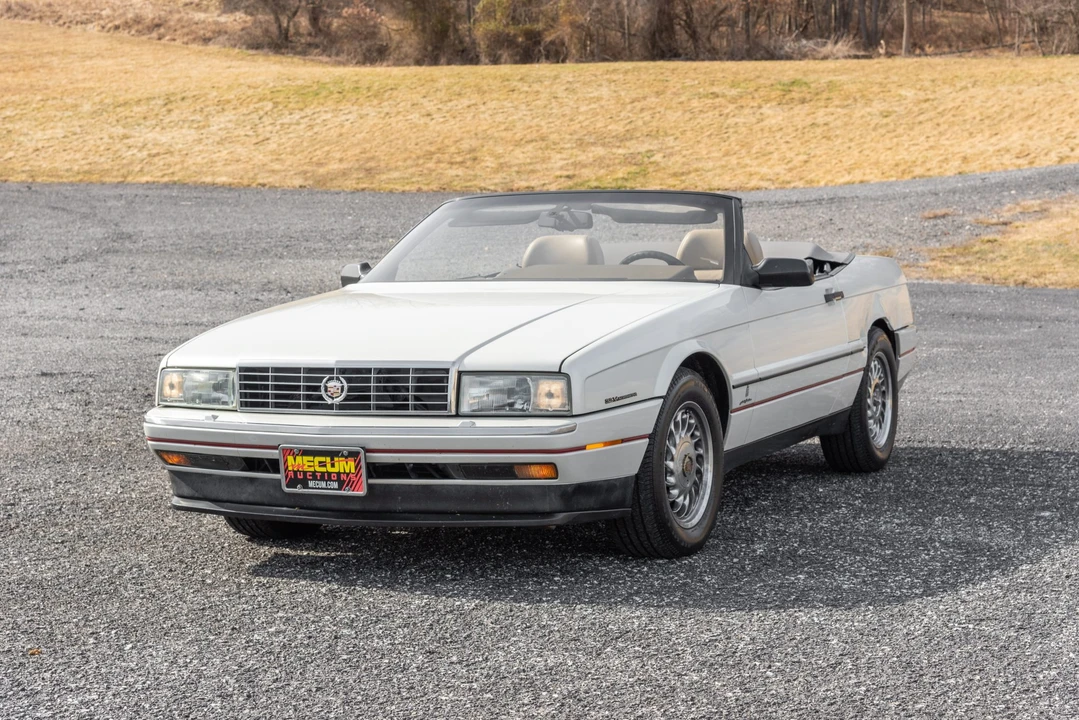 1993 Cadillac Allante - Image 3 of 31