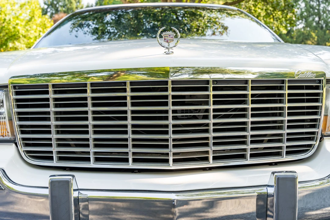 1993 Cadillac Fleetwood - Image 22 of 31