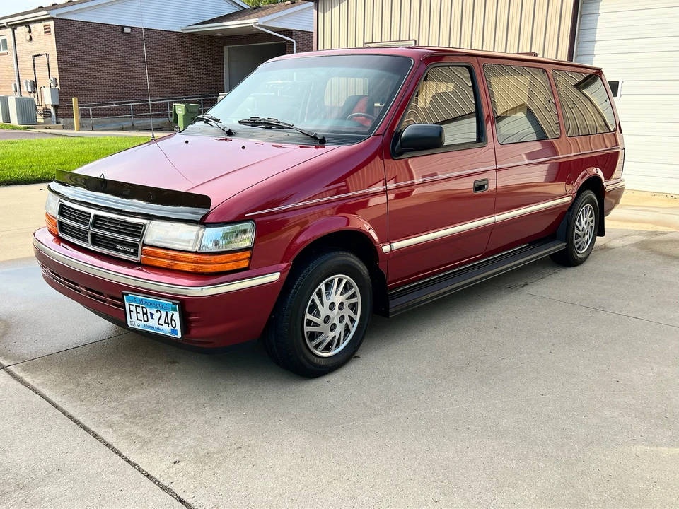 1993 Dodge Caravan - Image 4 of 31