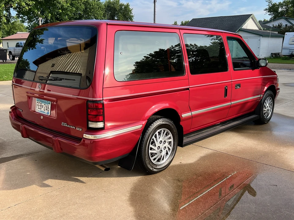 1993 Dodge Caravan - Image 9 of 31