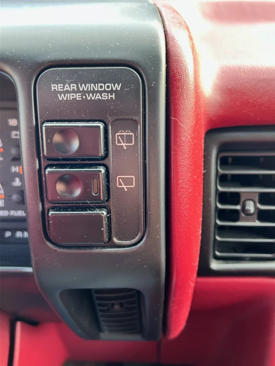1993 Dodge Caravan - Image 31 of 31