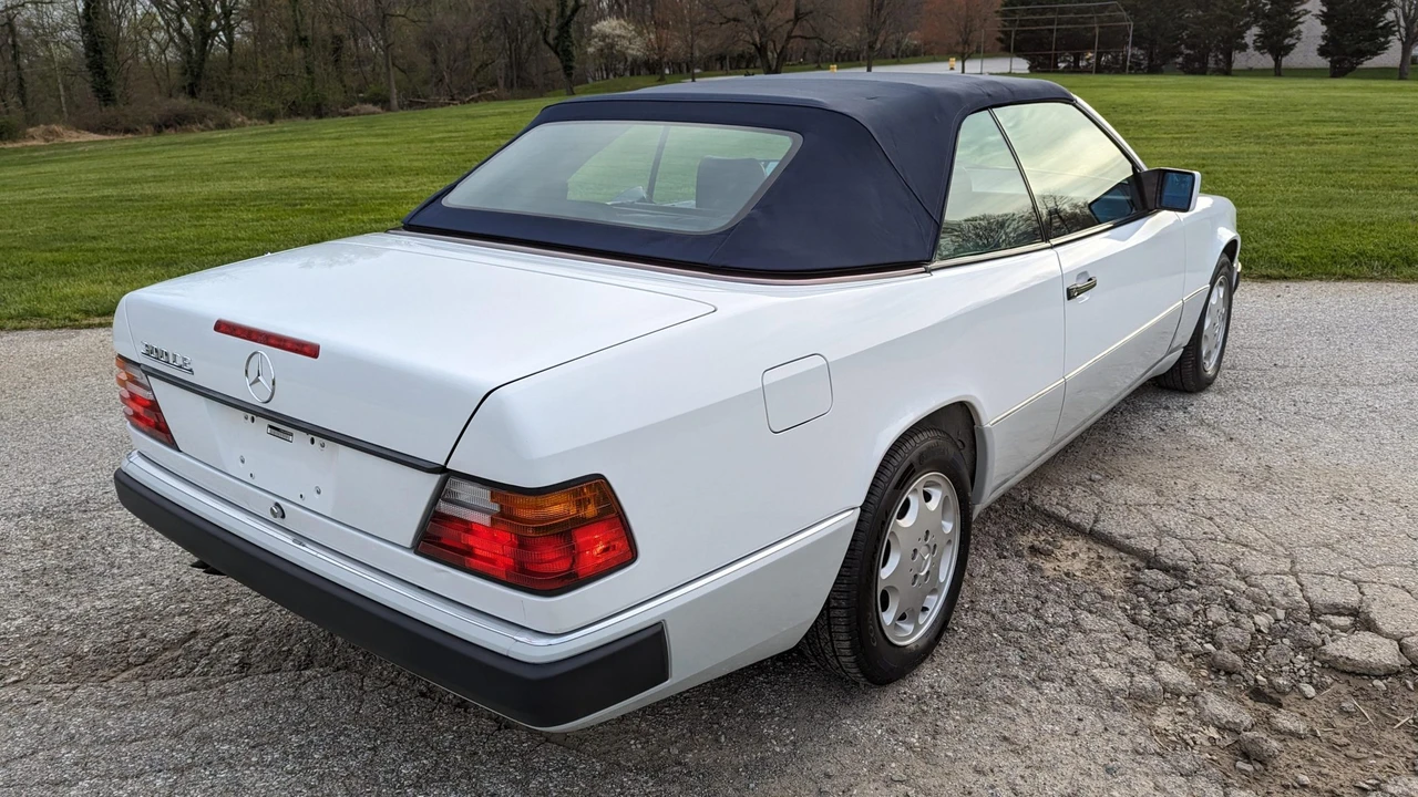 1993 Mercedes-Benz W124 E-Class - Image 31 of 31